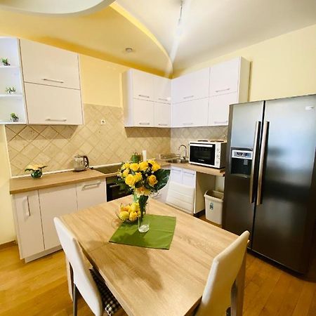 'M&M' Two Bedroom Apartment In Center Of Budva Eksteriør billede